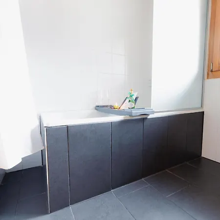 公寓 Regenbogen Familienapartment Mit Indoor-rutschbahn & Spieloase An Der Fussgaengerzone *