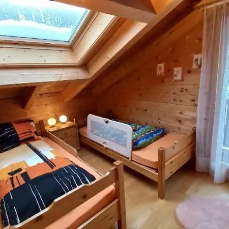 Lägenhet Regenbogen Familienapartment Mit Indoor-rutschbahn & Spieloase An Der Fussgaengerzone