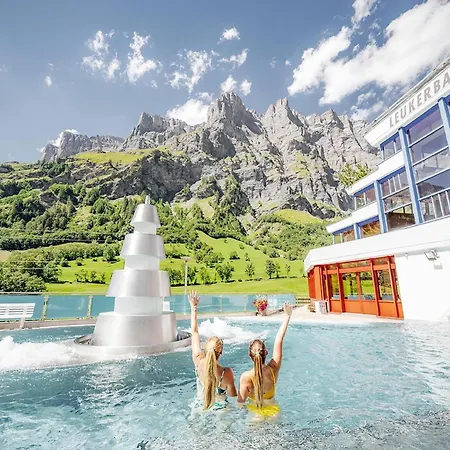 Regenbogen Familienapartment Mit Indoor-rutschbahn & Spieloase An Der Fussgaengerzone 公寓
