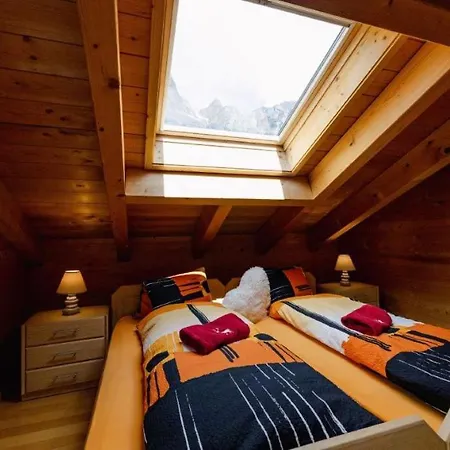 Lägenhet Regenbogen Familienapartment Mit Indoor-rutschbahn & Spieloase An Der Fussgaengerzone Leukerbad