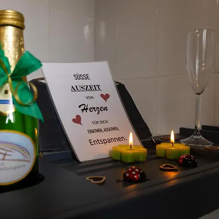 Regenbogen Mit Indoorrutschbahn شقة *